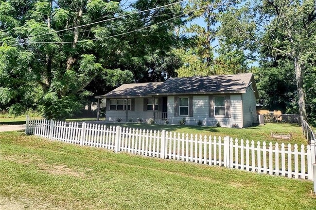 Building Photo - 810 NW 59th Ct