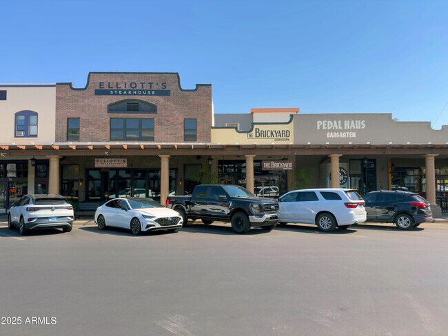 Building Photo - 274 N Delaware St