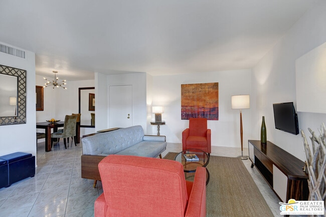 Building Photo - 1552 S Camino Real