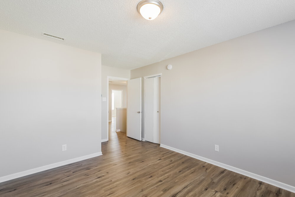 Building Photo - 8747 Hosta Way