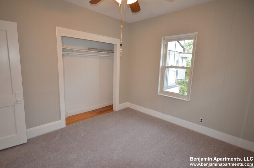 Building Photo - 20 Benton Rd