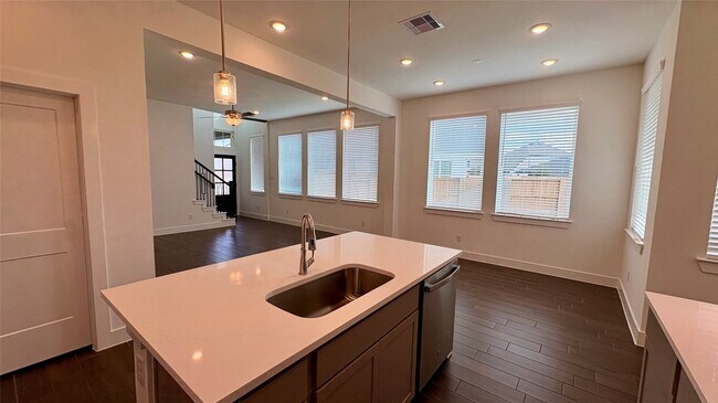 Building Photo - 5206 Sage Hls Dr