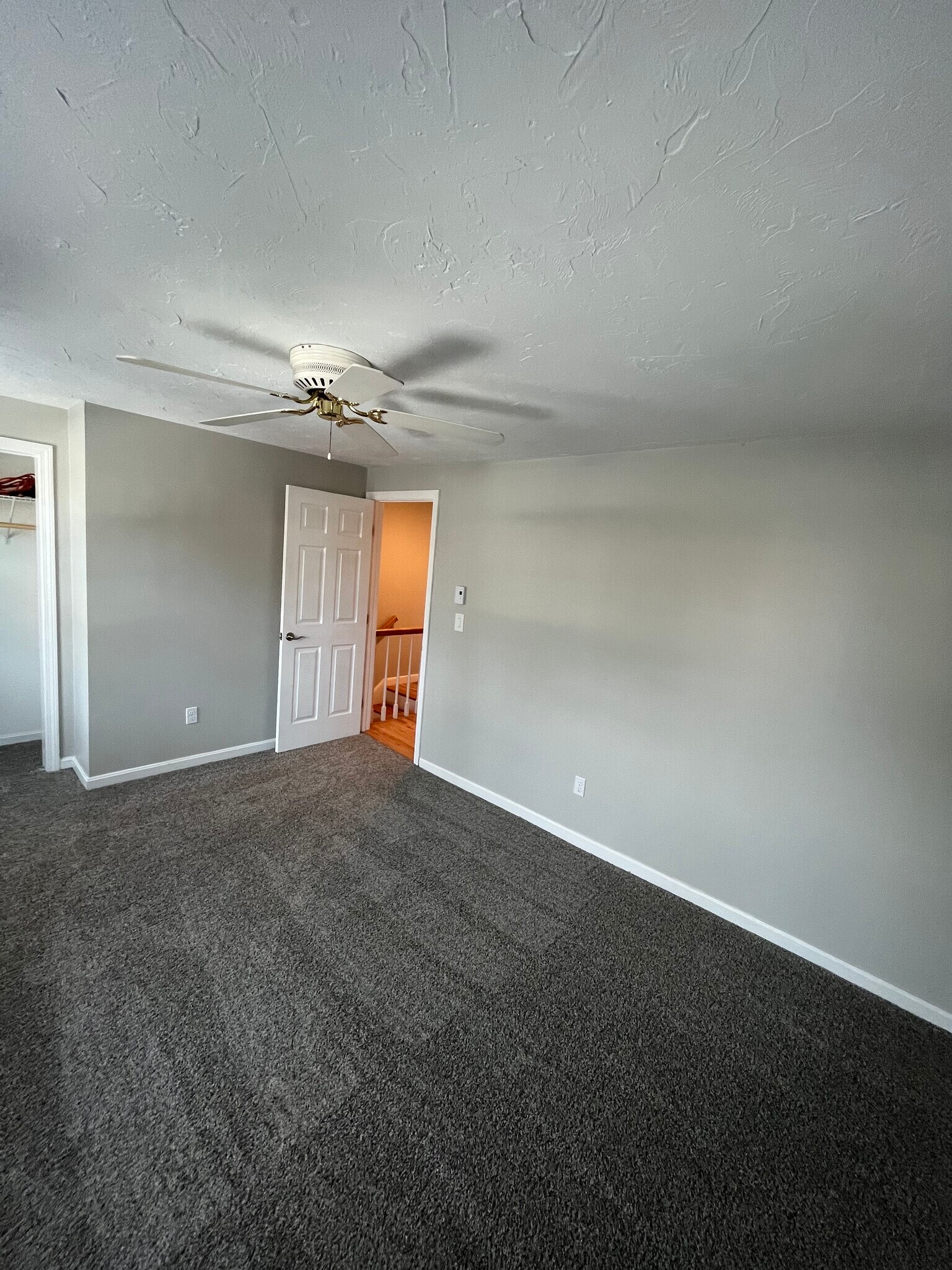 Building Photo - 848 Plain St