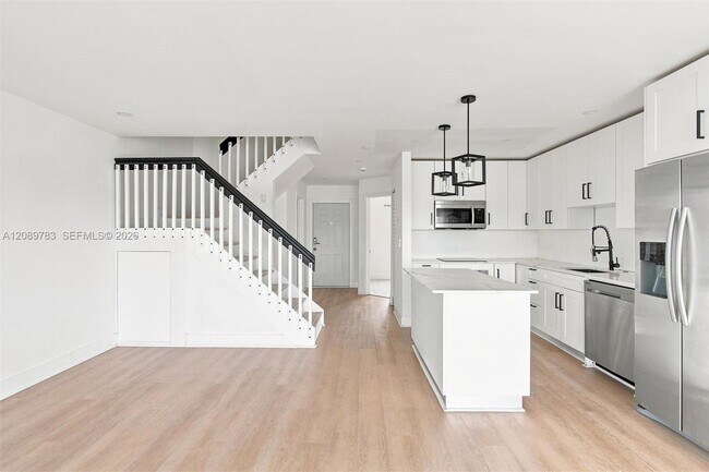 Building Photo - 17561 SW 140th Ct