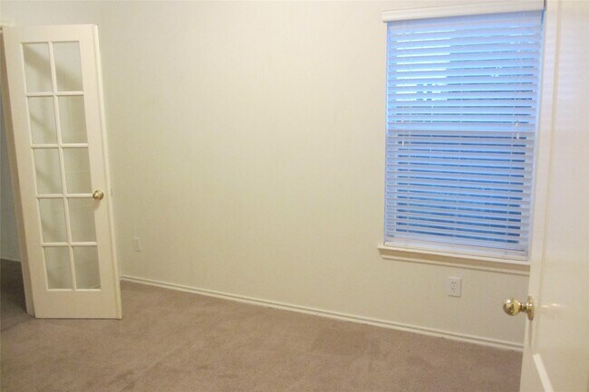 Building Photo - 20723 Fernwick Village Dr