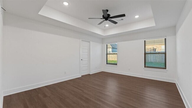 Building Photo - 120 N Adler Ave