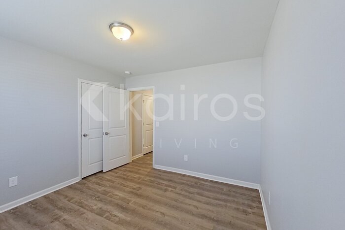 Building Photo - 105 Spencer Dr