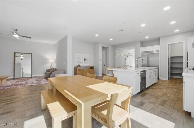 Building Photo - 7736 Tioga Rdg Ct