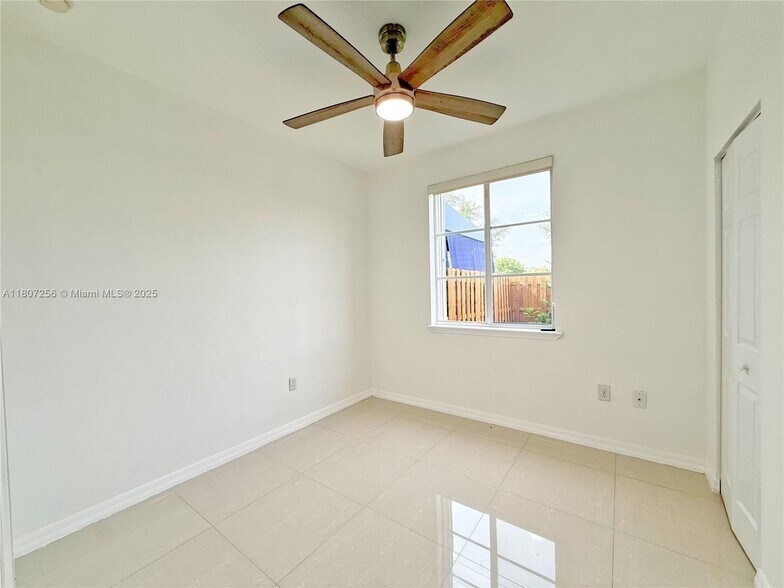 Building Photo - 16562 SW 71st Ter