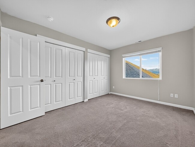 Building Photo - 9825 15th Pl SE