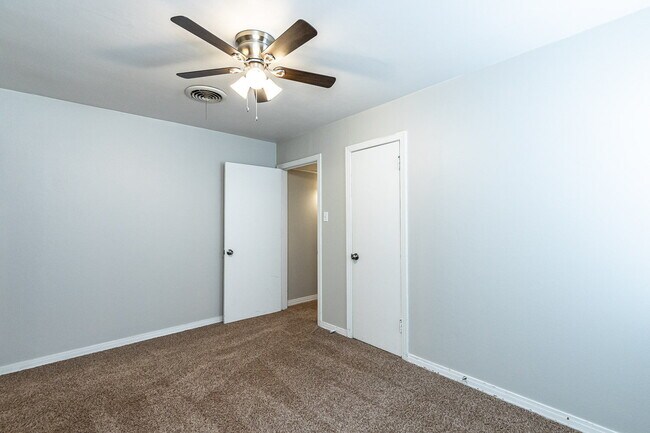 Building Photo - Cute 2/2 With Tons of Space, Minutes from Texas Tech!