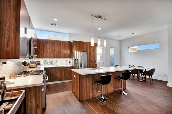 Building Photo - 5507 Robusto Pl