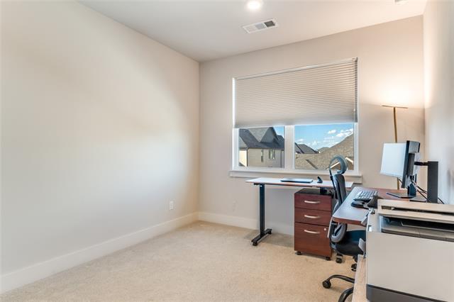 Building Photo - 3691 Rosemont Dr