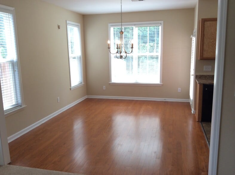 Building Photo - 137 Tuscarora Ln