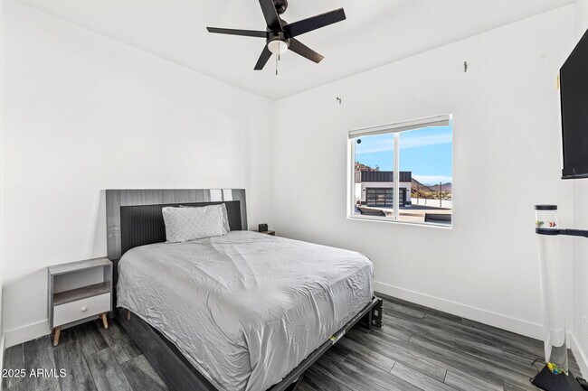 Building Photo - 18812 North 22nd St