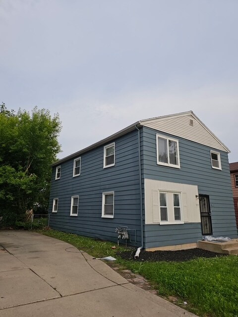 Building Photo - 5854 N 64th St