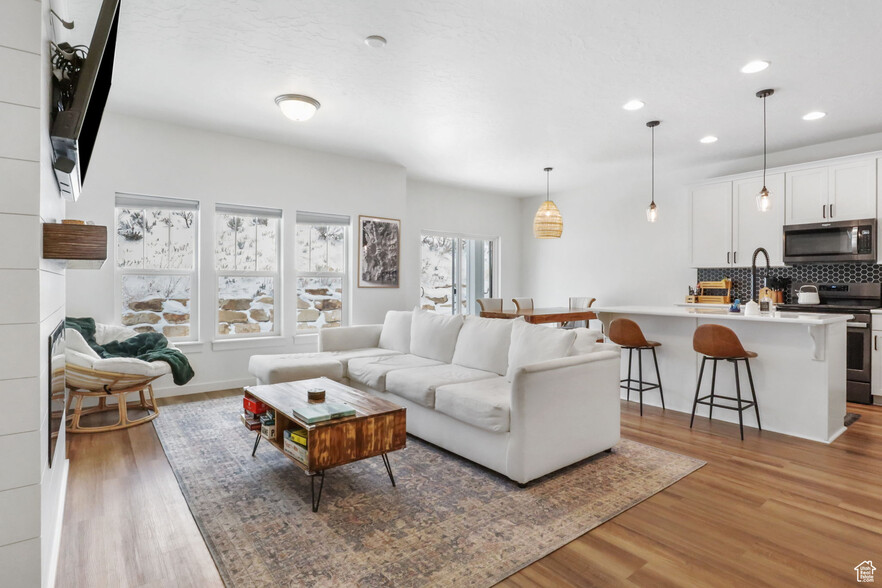 Building Photo - 5176 N Marble Fox Way