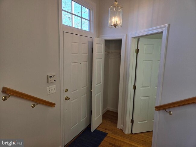 Building Photo - 8183 Skelton Cir