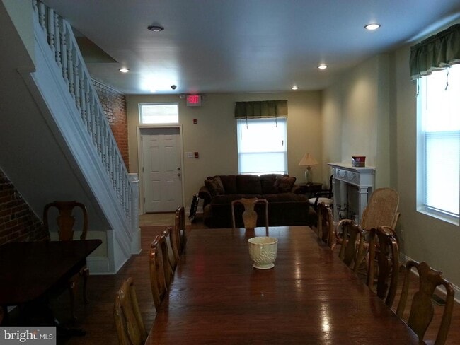 Building Photo - 500 N 39th St