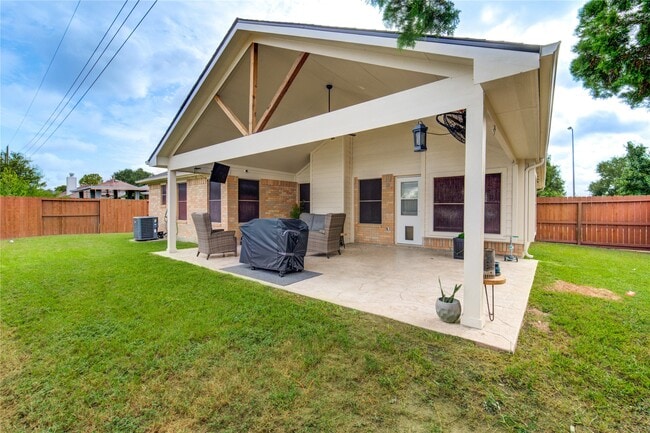 Building Photo - 5143 W Harrow Dr
