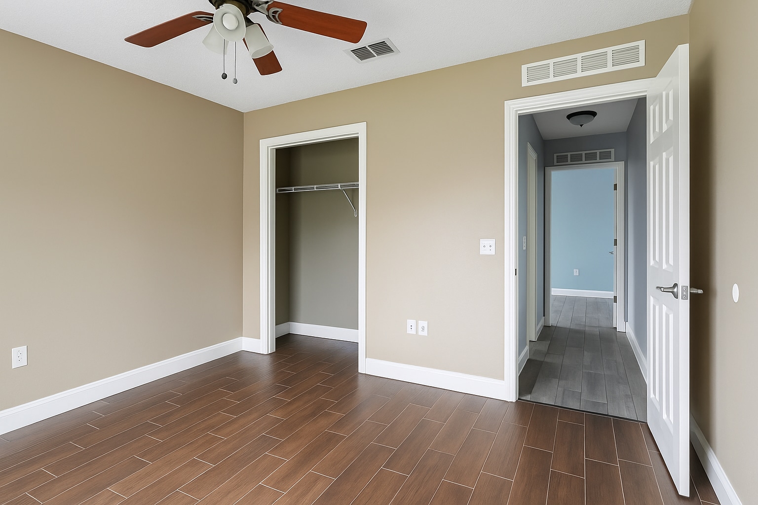 Building Photo - 5569 Lafayette Park Dr N