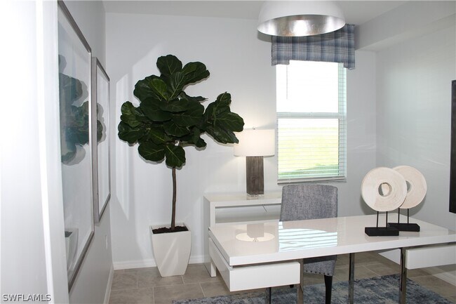 Building Photo - 5733 Oakmont Ct