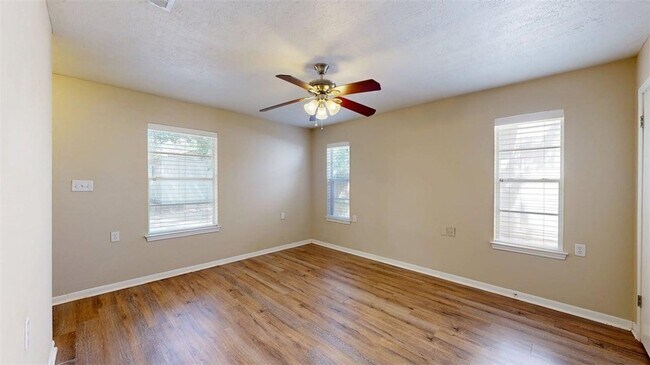 Building Photo - 1724 Boardwalk Ct