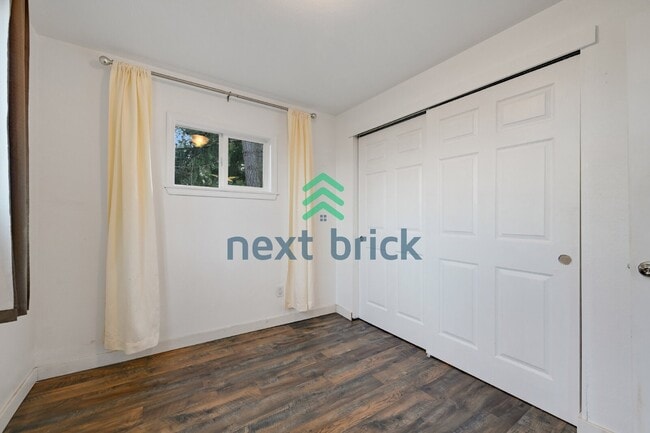 Building Photo - Charming 3-Bedroom Home in Auburn Near Green River College with Fenced Yard & Prime Location!