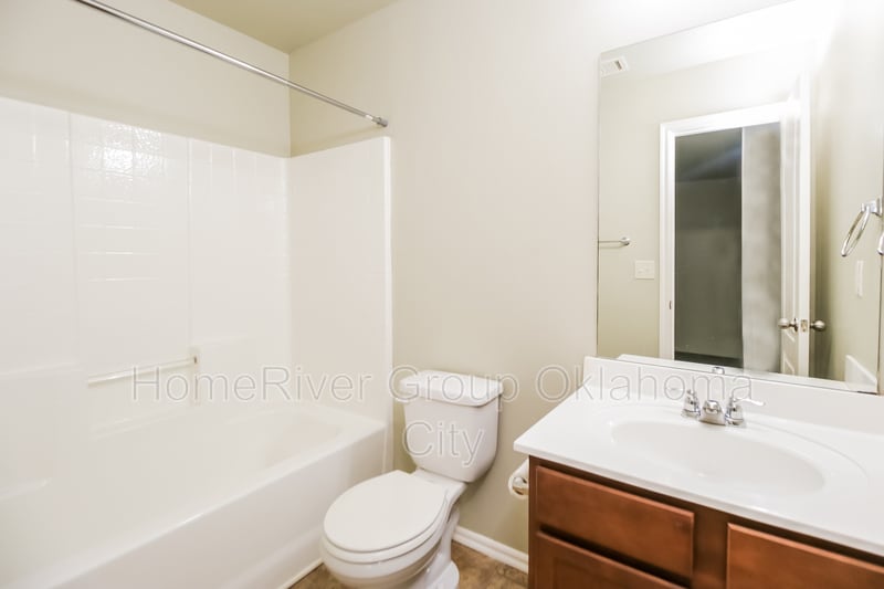 Building Photo - 6105 Courtyards Ct