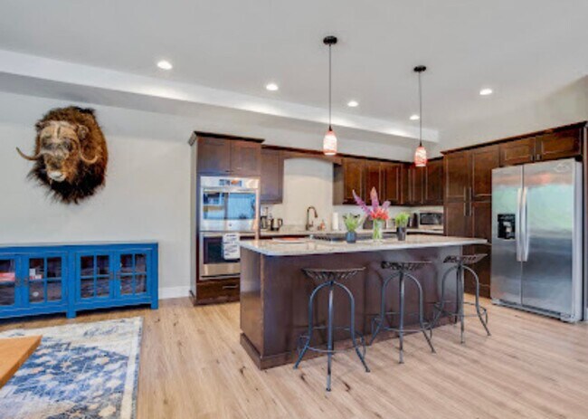 Building Photo - Furnished Westchester Lagoon Home