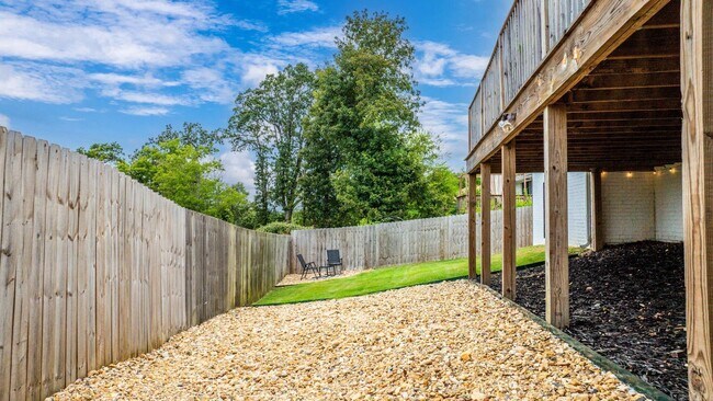 Building Photo - 1628 Pine Valley Rd