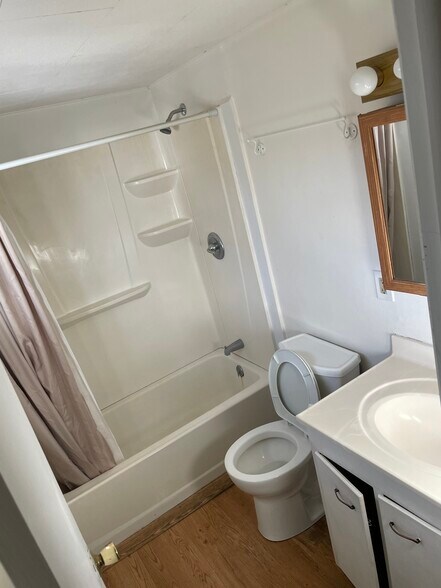 Building Photo - 2208 NY-22