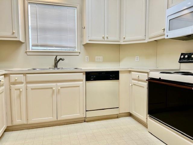 Building Photo - 2100 San Gabriel St