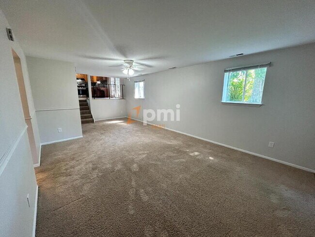 Building Photo - 9817 Fillmore St