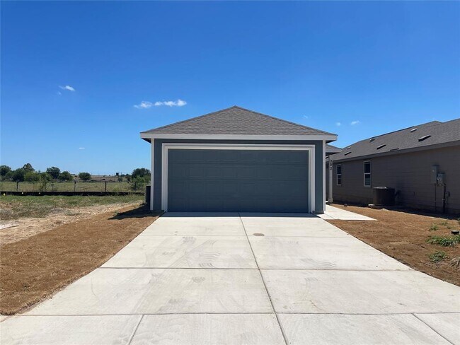 Building Photo - 202 Pastar Fls