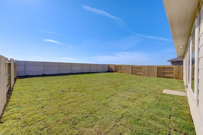 Building Photo - 26627 Pampas Grass Ln