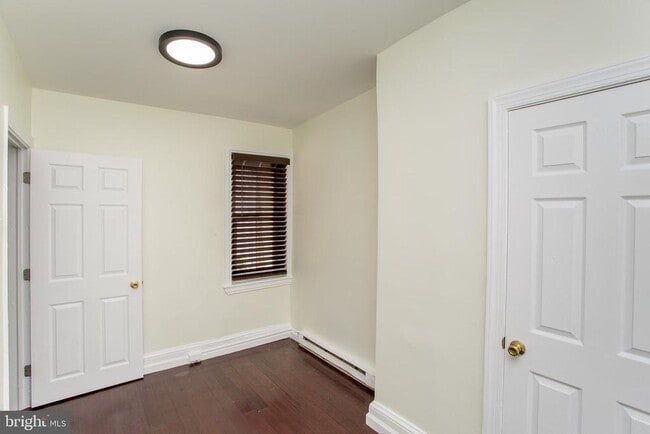Building Photo - 2043 Gerritt St