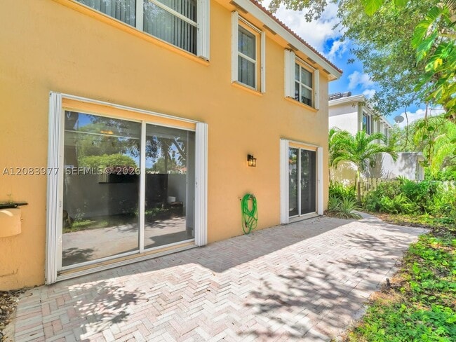 Building Photo - 15037 SW 50th Ct