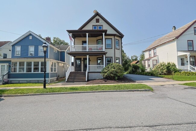 Building Photo - 34 Lagrange Ave