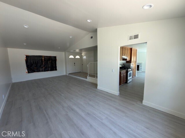 Building Photo - 2214 Montague Cir