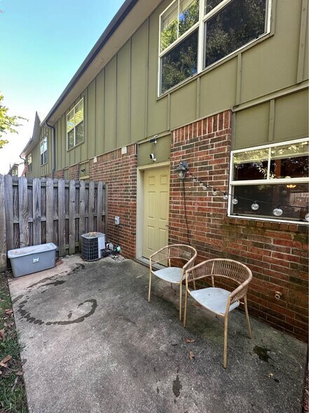 Building Photo - 2212 Karrington Rdg