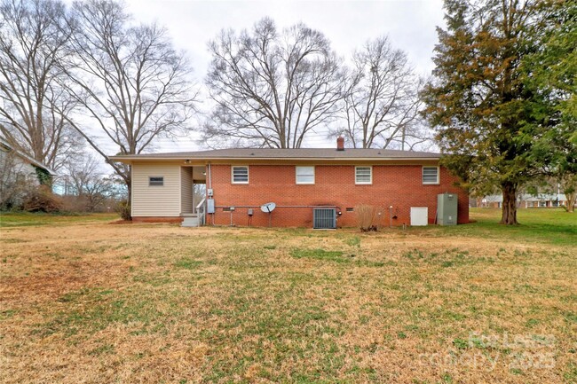 Building Photo - 172 Faith Rd