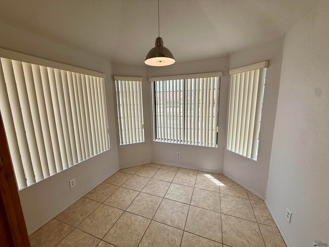 Building Photo - 10236 S Del Rico