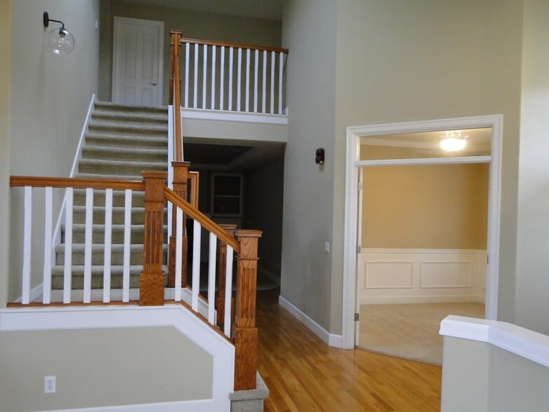 Building Photo - 2111 29th Avenue Ct SW