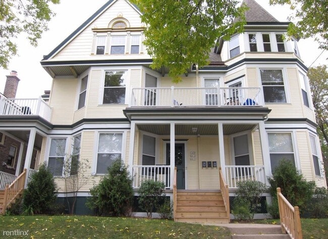 Building Photo - 2408 E Park Pl