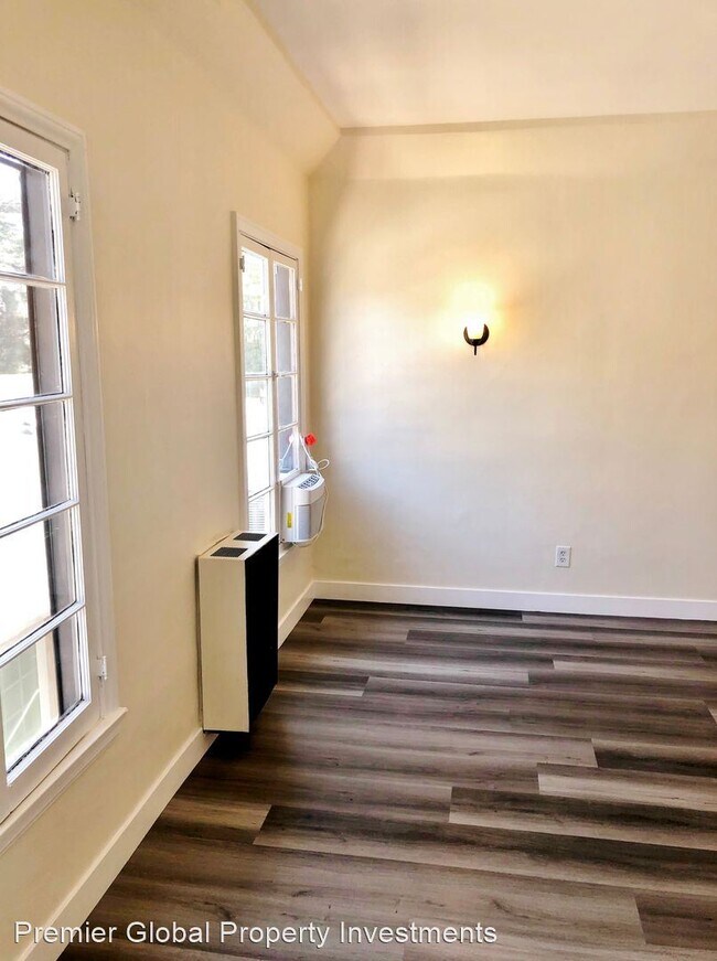 Building Photo - 2135 Fair Park Ave