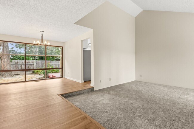 Building Photo - Must See! 3 bed/2 bath home with amazing private backyard - Double Garage/Community Pool