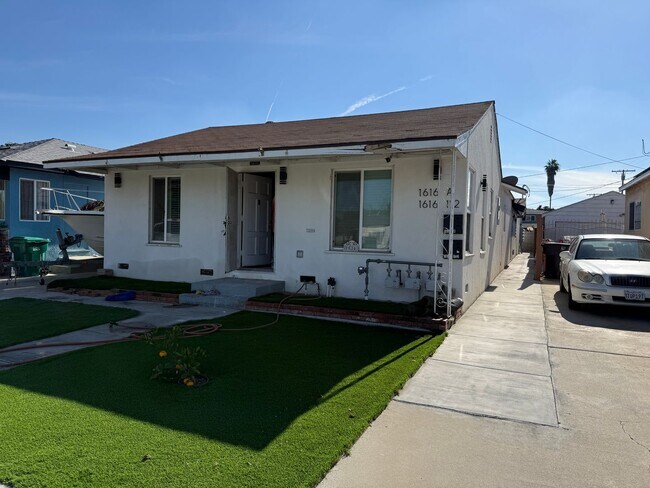 Building Photo - 1616 E Harding St