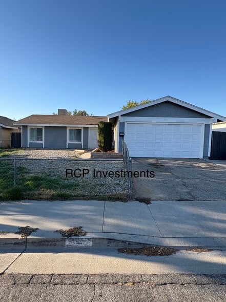 Primary Photo - 3727 W Avenue K11