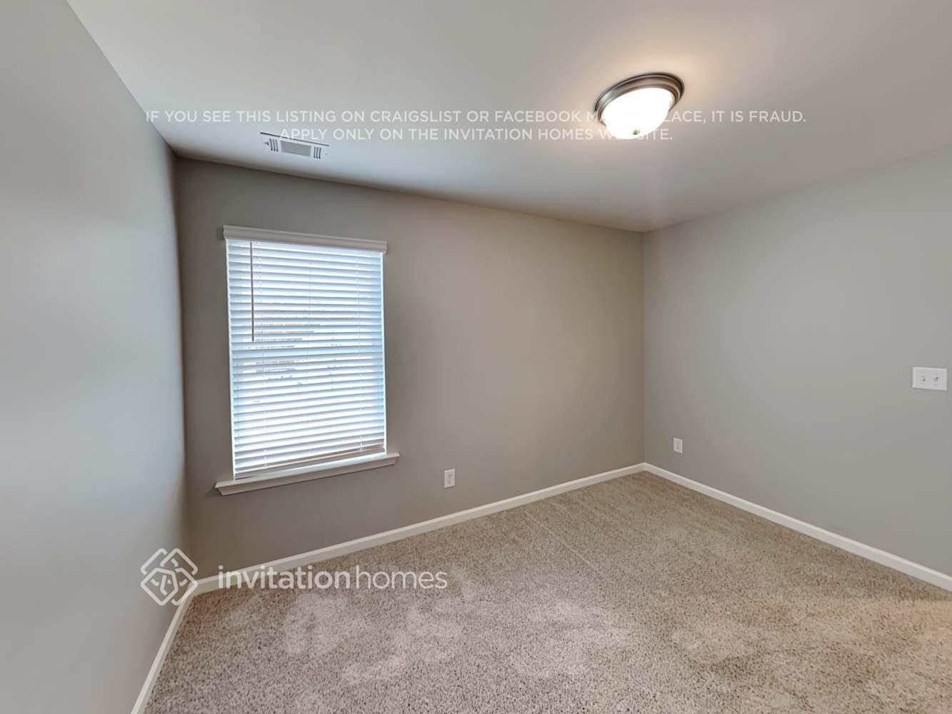 Building Photo - 35 Lantana Crossing